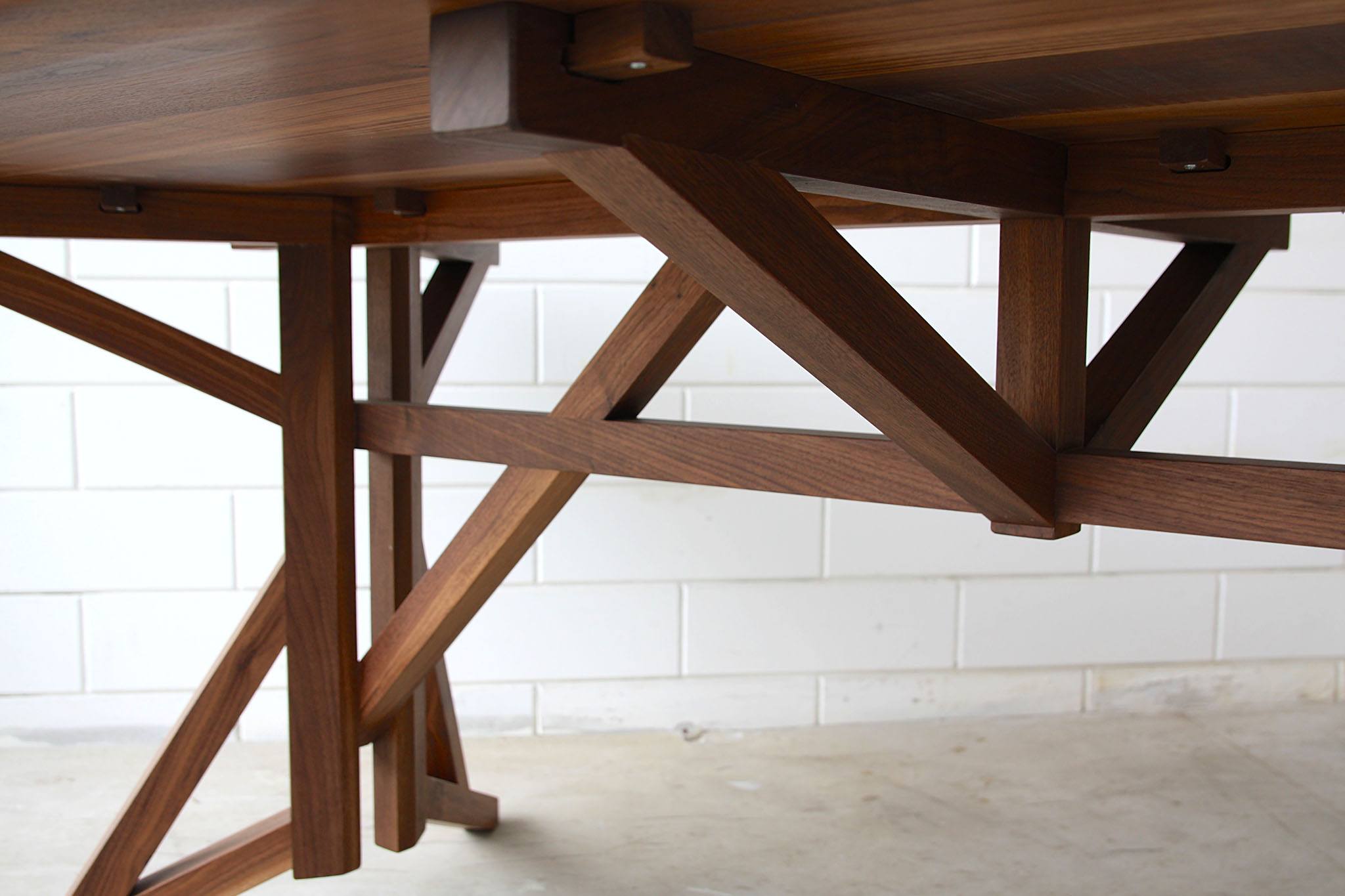 dining table / design from 2013 / Joeri Koolhoven