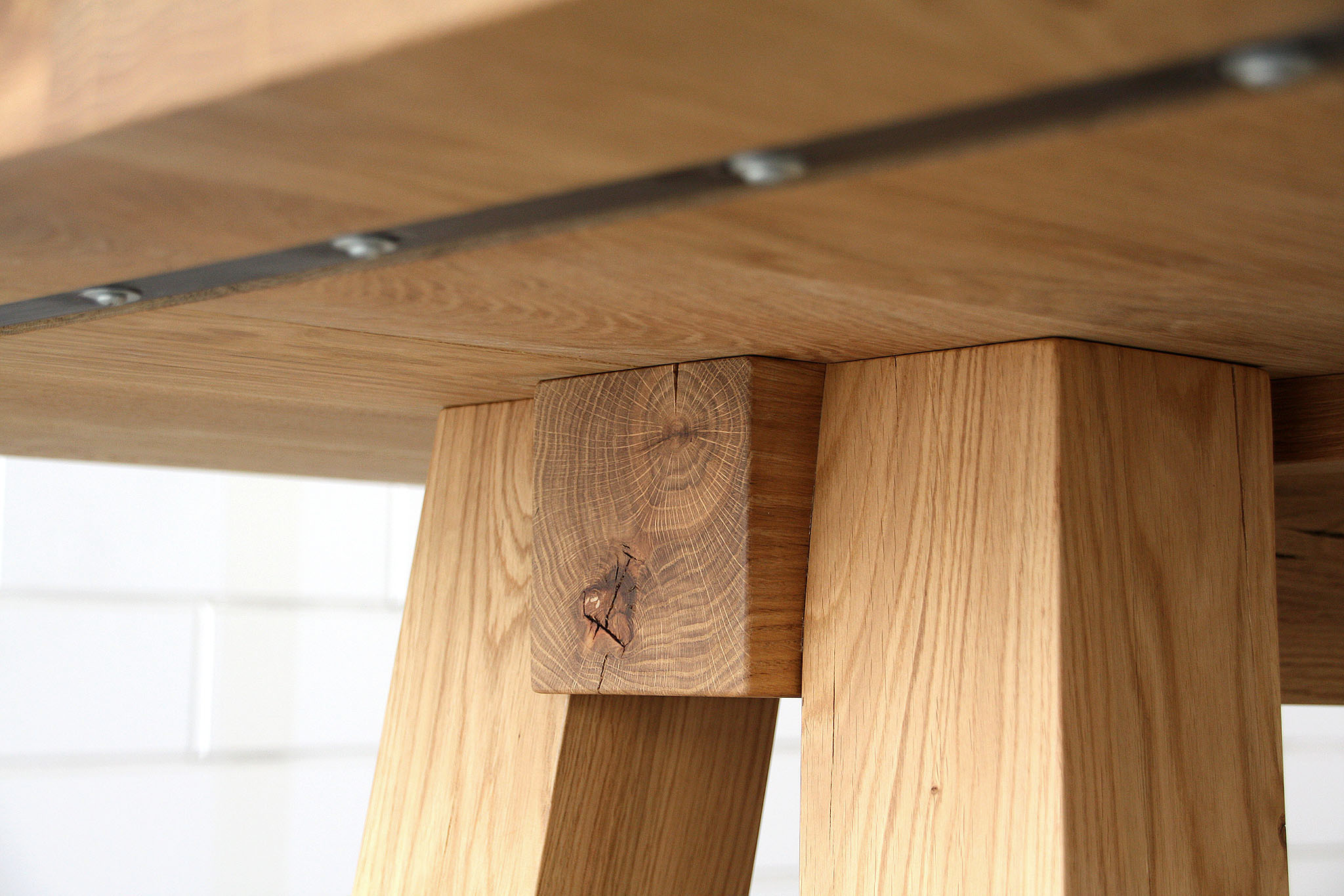 dining table / design from 2010 / Joeri Koolhoven